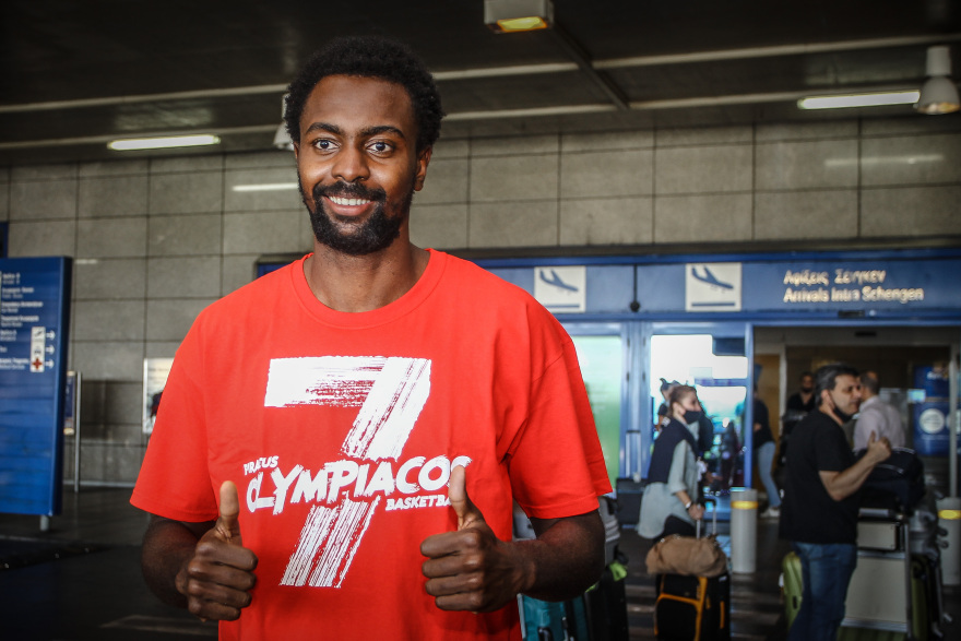 Ολυμπιακός: Στην Ελλάδα ο Ζαν Σαρλ