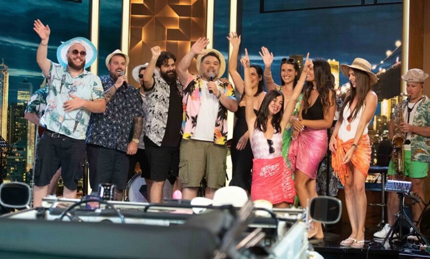 Γρηγόρης Αρναούτογλου: Το φινάλε, η τηλεθέαση, οι Μέλισσες, το άλογο και οι Μύγες!