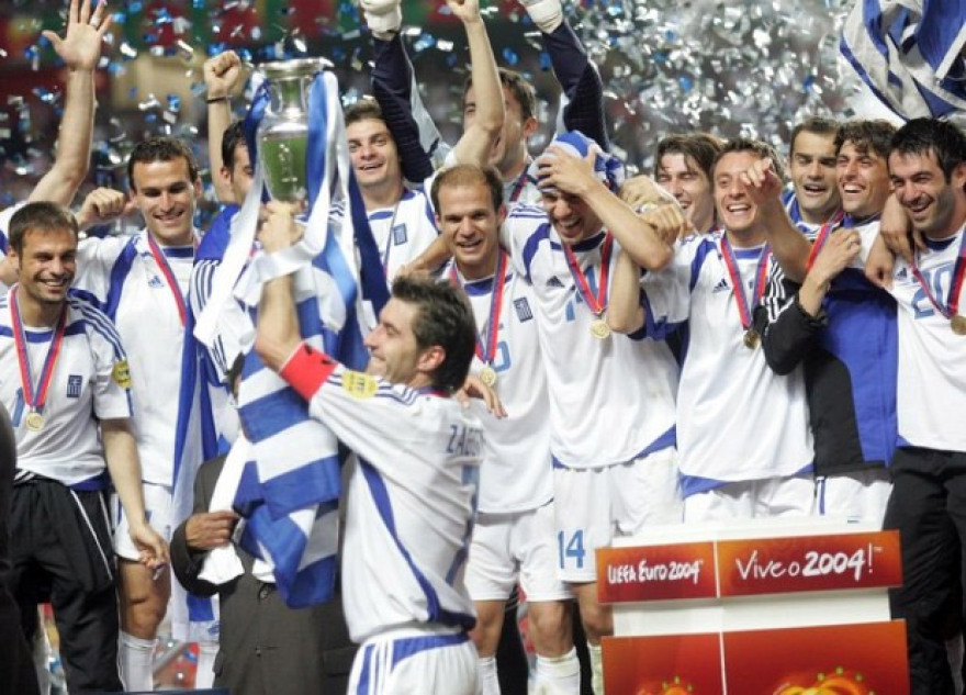 Euro 2004: Όταν οι «Ολύμπιοι θεοί» του Ρεχάγκελ κατέκτησαν την κορυφή της Ευρώπης
