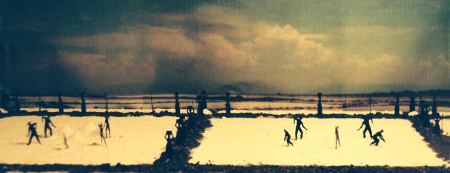 ZivasartGallery: «Ο εικαστικός χορός του αλατιού»