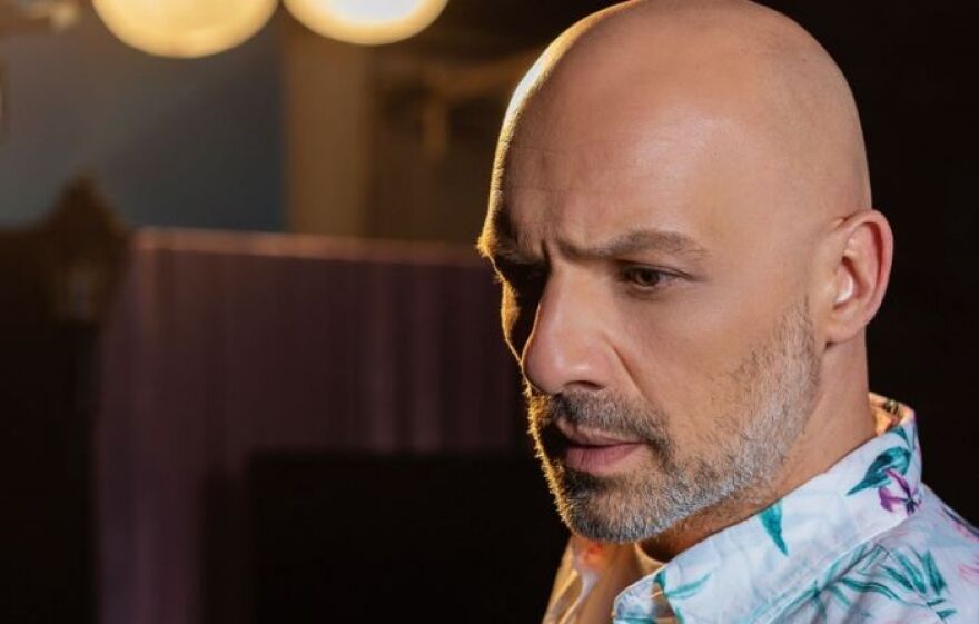 Νίκος Μουτσινάς: Ποτέ στη ζωή μου δεν ένιωσα διαφορετικός