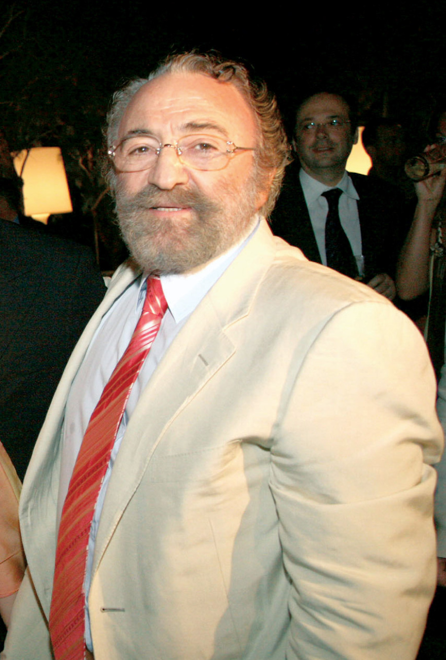 Καλογρίτσας καρφώνει «White House» και Ν. Παππά