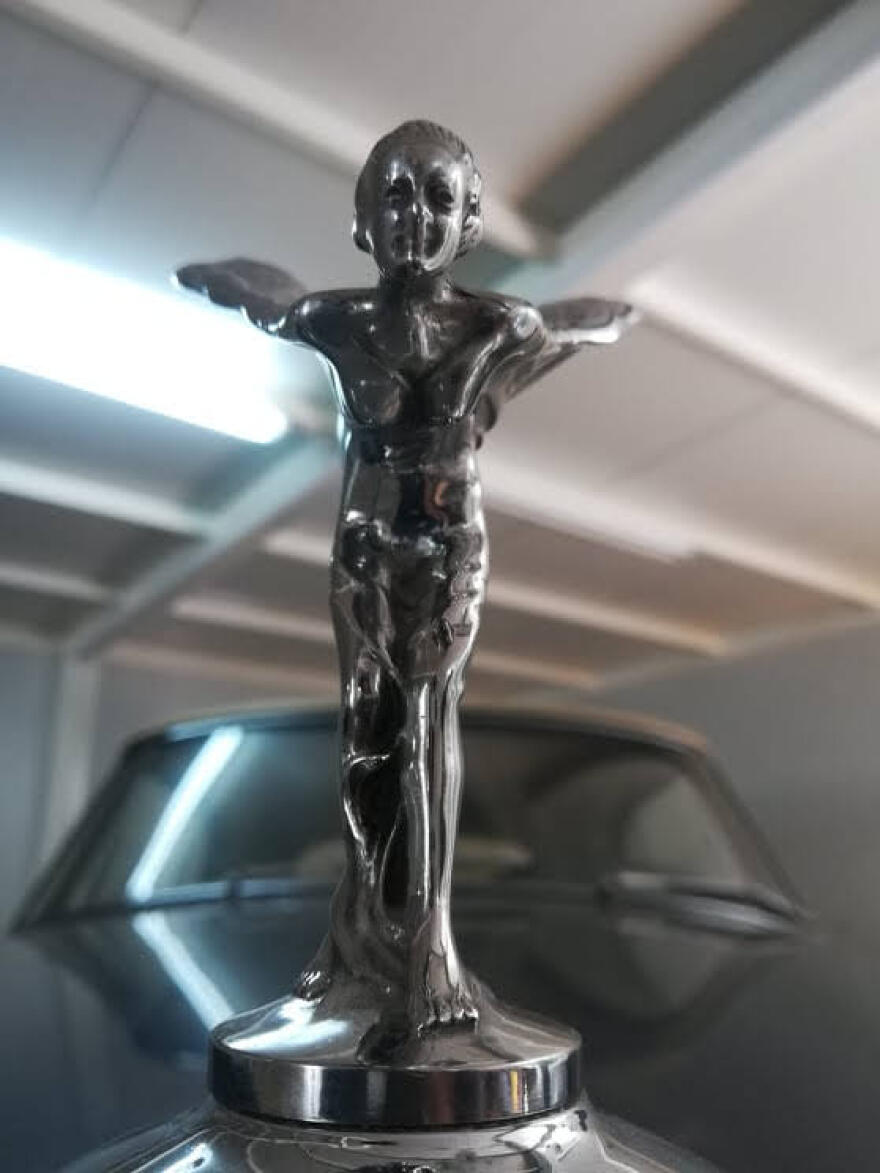 Τατόι: Ξεκινά η αποκατάσταση των βασιλικών οχημάτων 