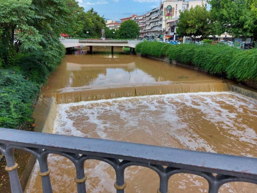 Καιρός: Πολλά προβλήματα από την κακοκαιρία την Τρίτη - Υποχωρούν σταδιακά τα φαινόμενα