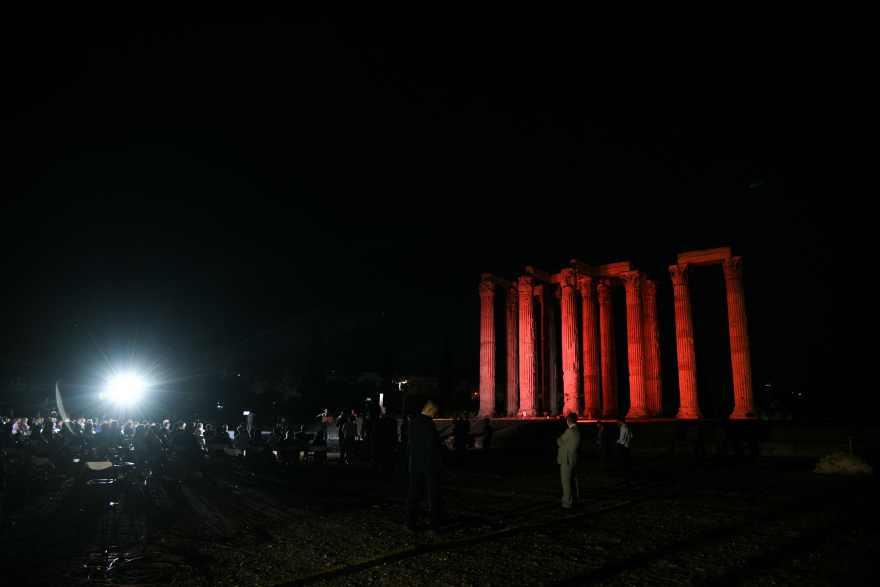 Στύλοι του Ολυμπίου Διός: Παρουσία του ζεύγους Μητσοτάκη η εκδήλωση για την ελληνική προεδρία του Συμβουλίου της Ευρώπης