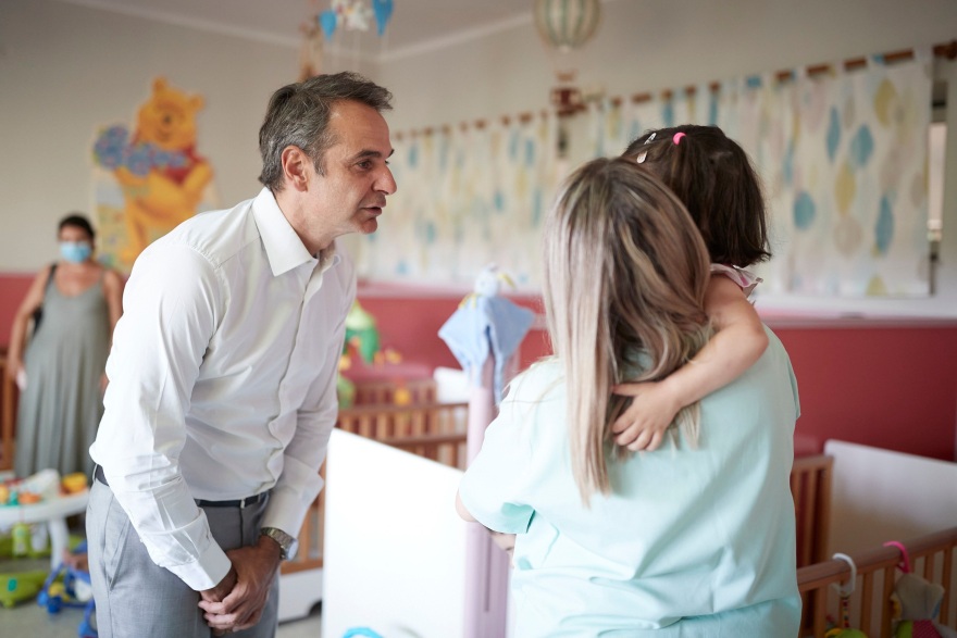 Μητσοτάκης: «Η Ελλάδα έχει πλέον σύγχρονο και διαφανές σύστημα αναδοχής και υιοθεσίας»