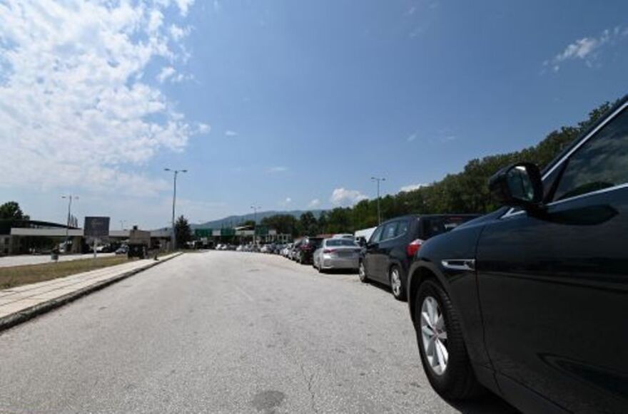 Κορωνοϊός: Μαζικά τα τεστ από τον ΕΟΔΥ στους τουρίστες στον Προμαχώνα 