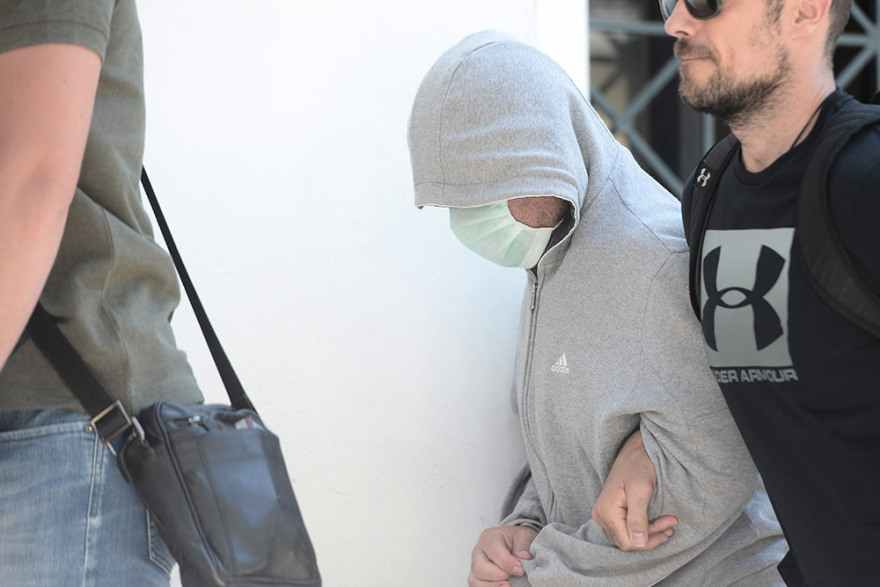 Αποπλάνηση μαθητριών σε Ηλιούπολη και Ερέτρια: Προφυλακίστηκαν ο 44χρονος καθηγητής κι ο 51χρονος δάσκαλος