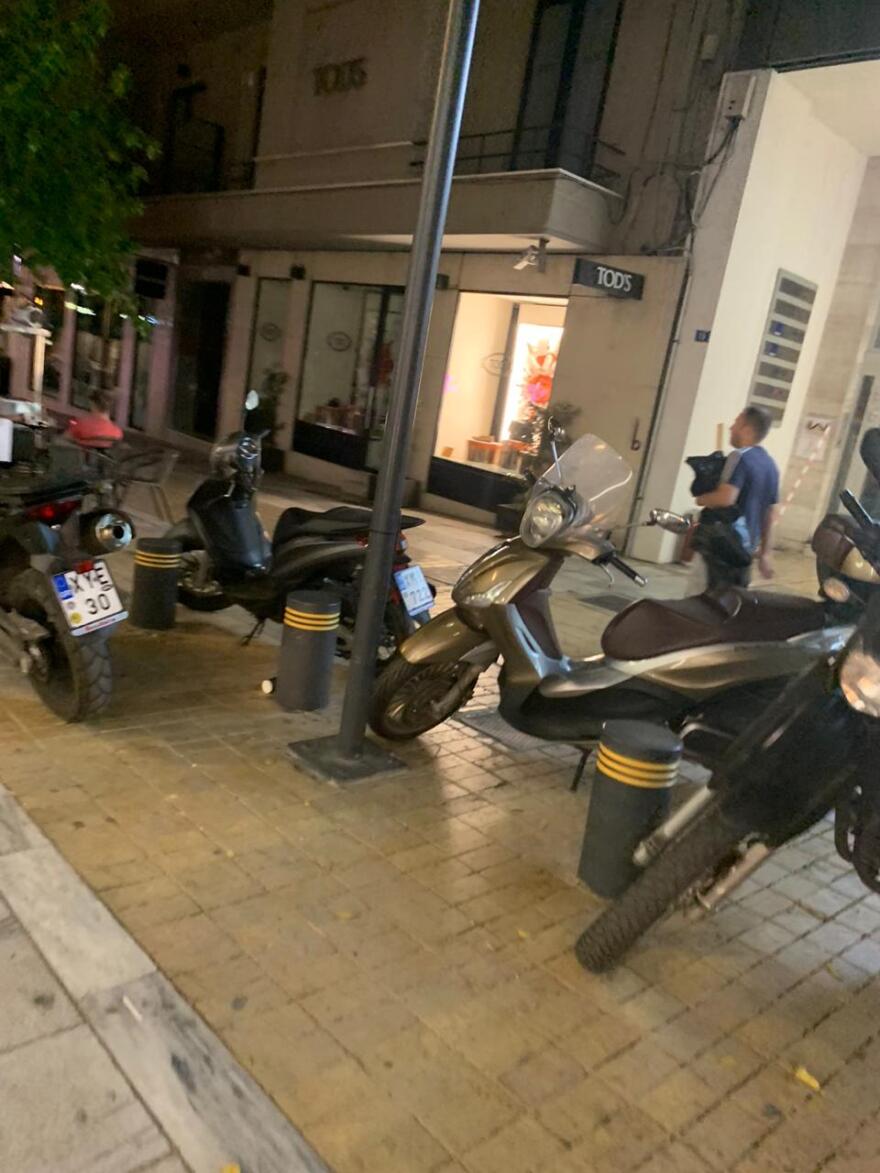 Ειδικοί φρουροί καταγγέλλουν αστυνομικό ότι απέτρεψε σύλληψη κουκουλοφόρου στα επεισόδια της Πέμπτης