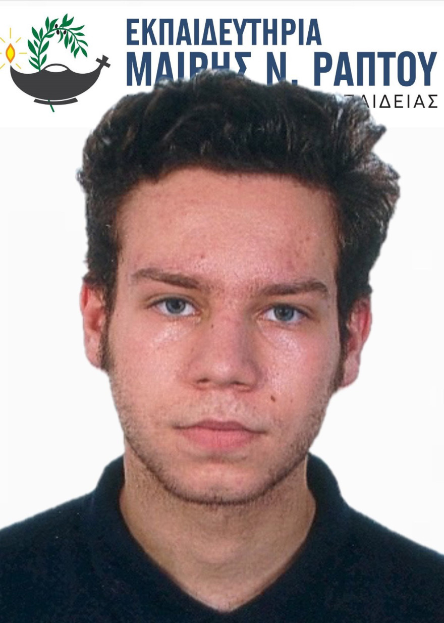 Πανελλαδικές 2020: Τα χαμόγελα των άριστων που έκοψαν πρώτοι το νήμα για τα ΑΕΙ