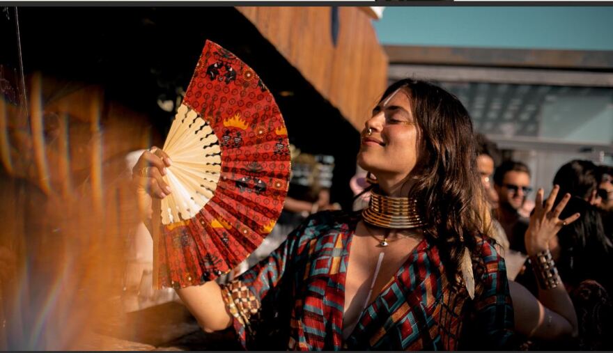 Condé Nast Traveller: Το «Scorpios» στη Μύκονο πρώτο στη λίστα των κορυφαίων beach bars του πλανήτη