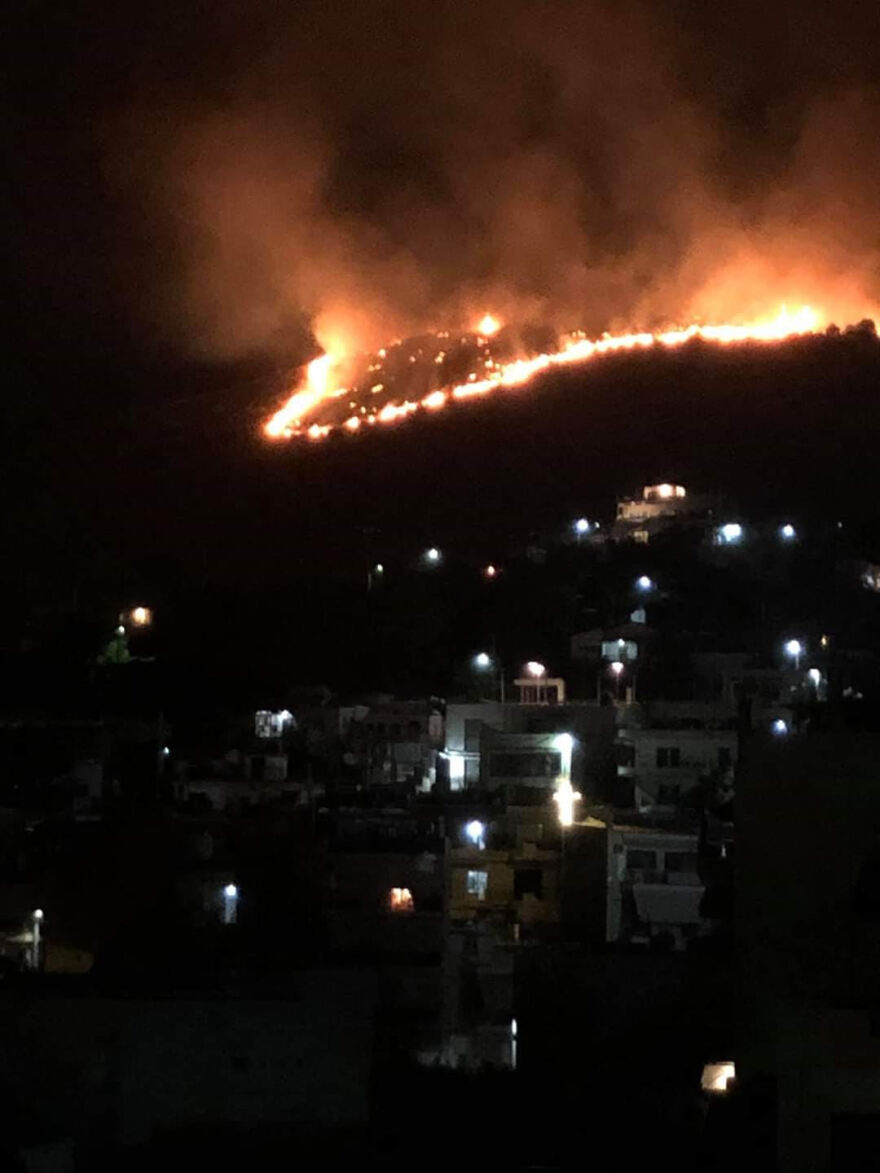Φωτιά στο Πέραμα: Συνελήφθη 20χρονος για εμπρησμό από αμέλεια