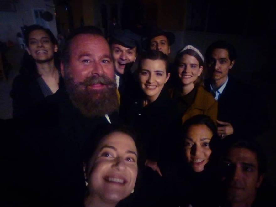 Άγριες Μέλισσες: Ο «παπάς» του χωριού αποκαλύπτει τι συμβαίνει όταν πέφτει η νύχτα στο Διαφάνι 