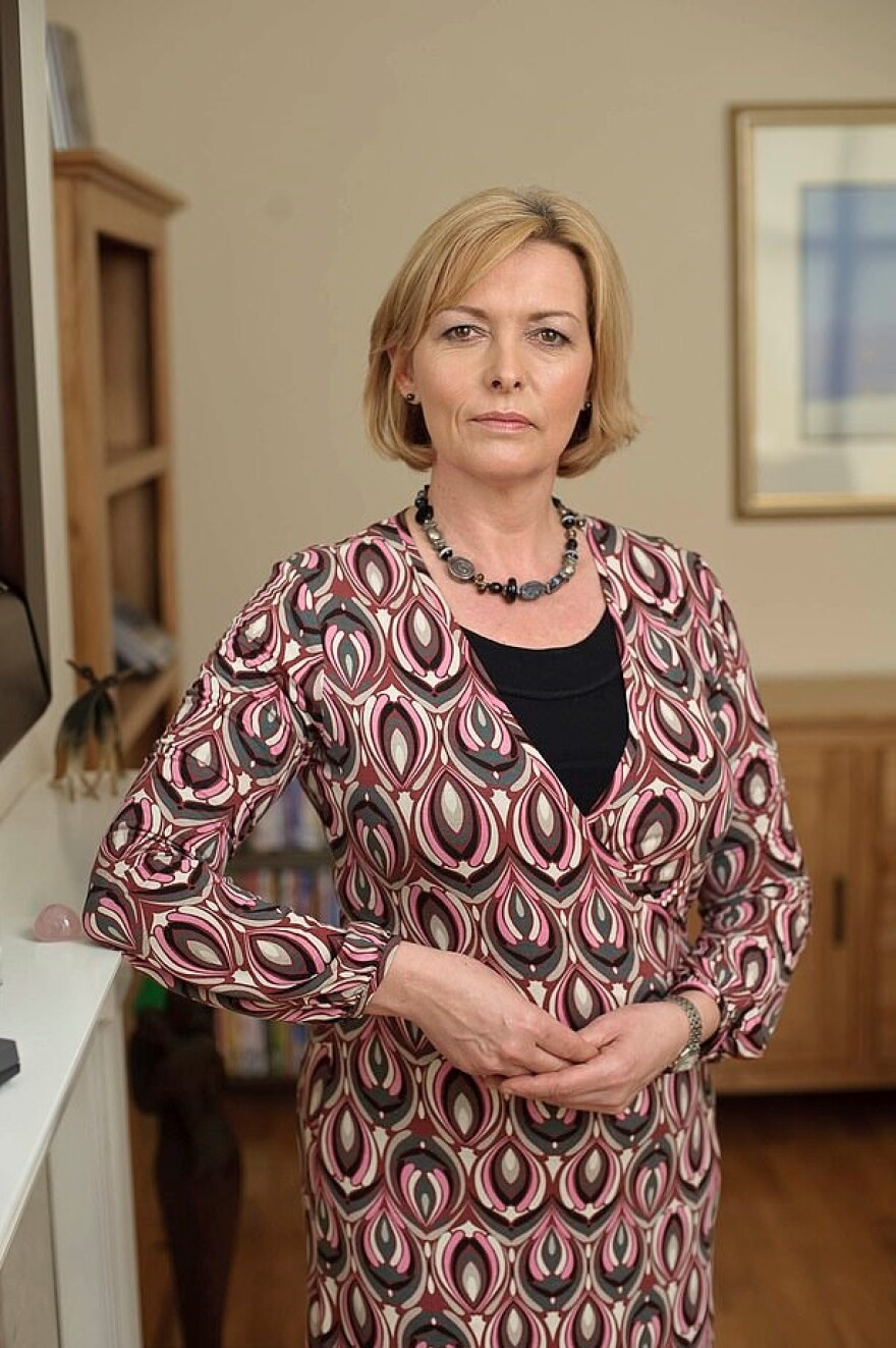 Πώς ένας «νόθος γιος του Ρότσιλντ» διέλυσε τη ζωή μιας γυναίκας με τέσσερα παιδιά