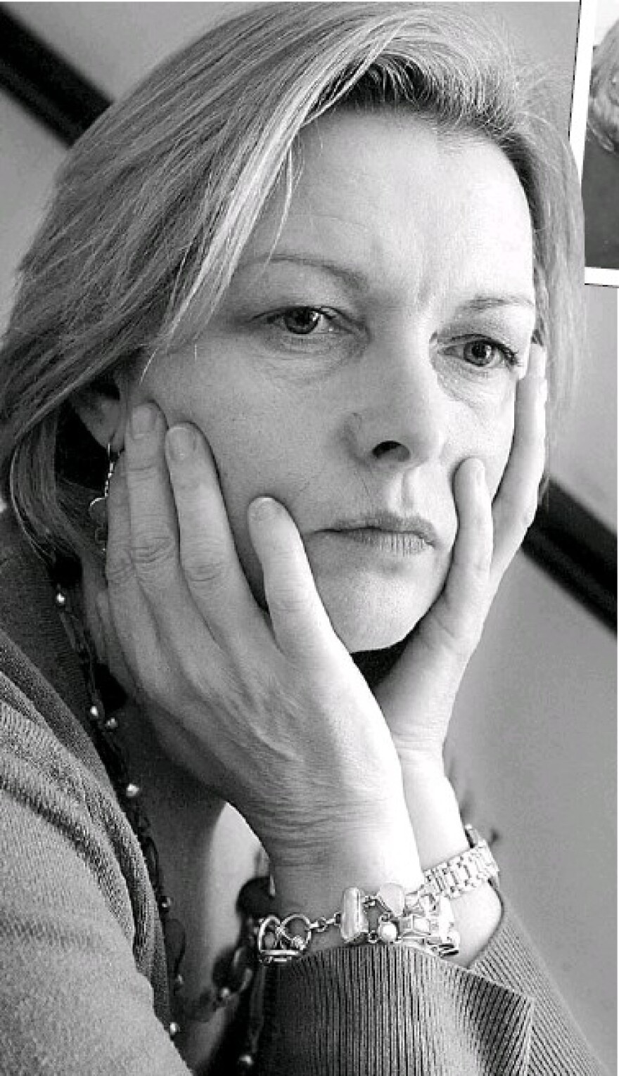 Πώς ένας «νόθος γιος του Ρότσιλντ» διέλυσε τη ζωή μιας γυναίκας με τέσσερα παιδιά