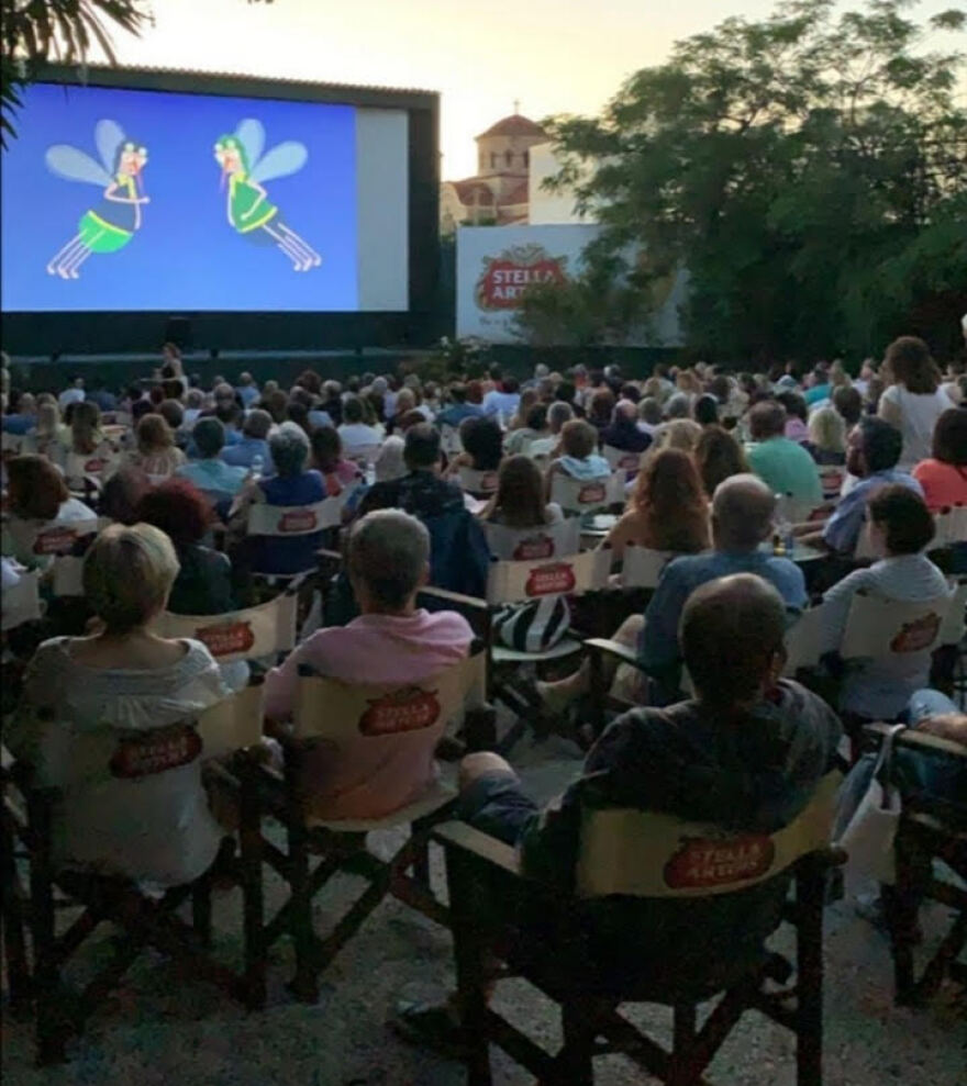 Κορωνοϊός: Μετά τα πανηγύρια, συνωστισμός και στους κινηματογράφους