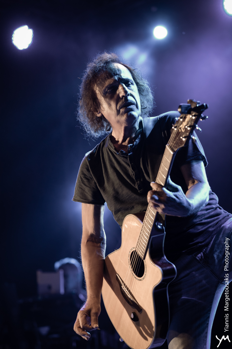 Παπακωνσταντίνου: Δεν είμαι ο ήρωας των τραγουδιών μου… Είμαι ο Βασίλης!