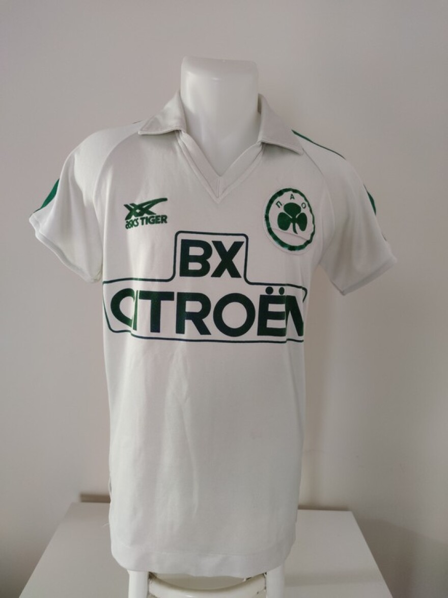 Ο συλλέκτης με τις 100 φανέλες του Παναθηναϊκού