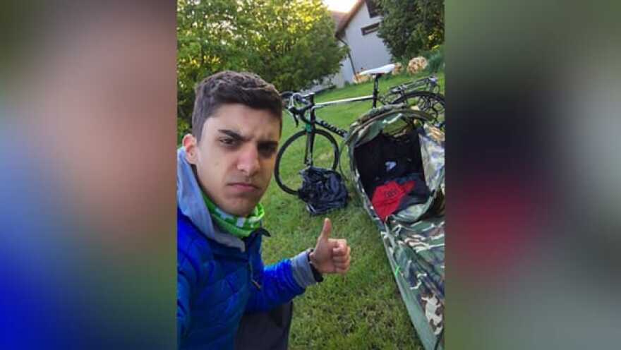 Σκωτία: Φοιτητής ταξίδευε με ποδήλατο επί... 48 ημέρες μέχρι να φτάσει στους γονείς του στην Ελλάδα