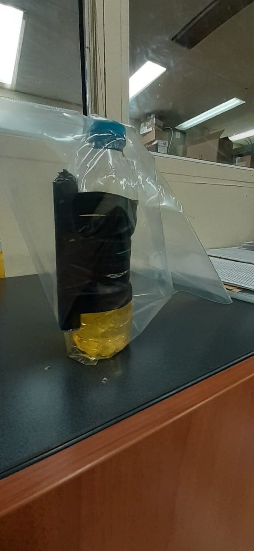 ΕΛΑΣ: Οι συλληφθέντες από την ΑΣΟΕΕ επιτέθηκαν με μολότοφ και καδρόνια - Δείτε φωτογραφίες