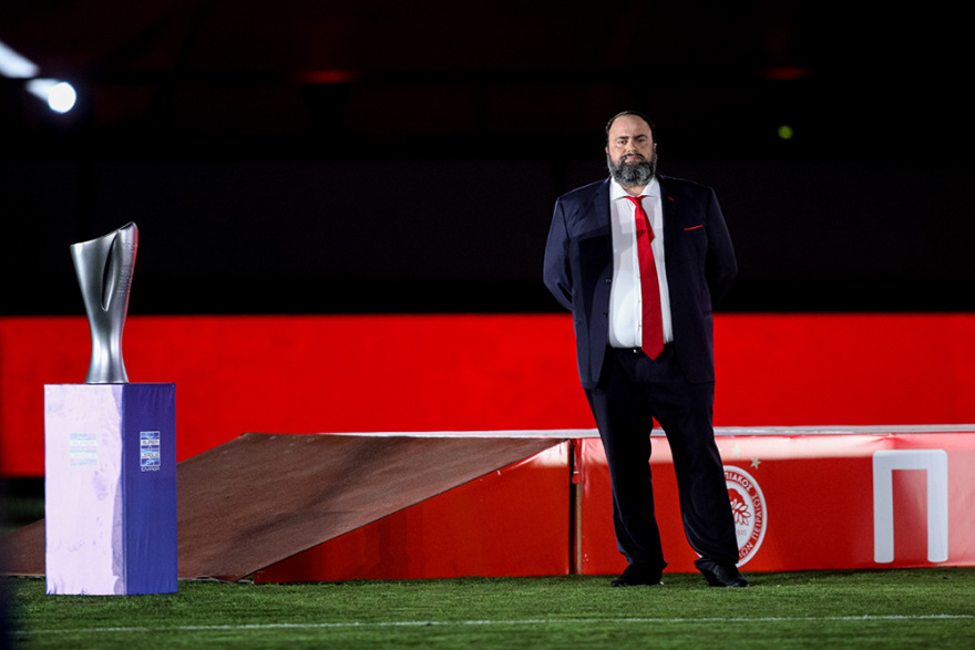 Η φιέστα του Ολυμπιακού για το 45ο πρωτάθλημα - Δείτε βίντεο και φωτογραφίες