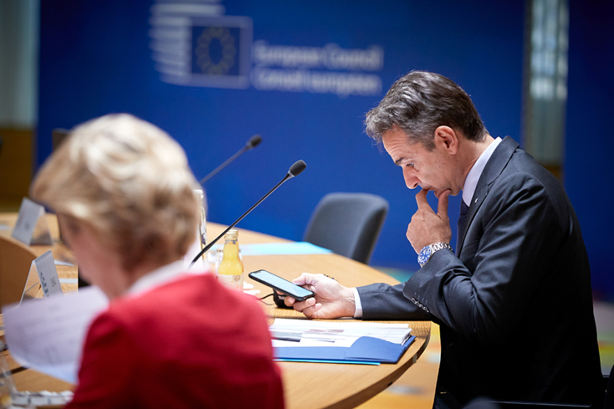 Σύνοδος Κορυφής: Παράταση και νέες διαπραγματεύσεις σήμερα