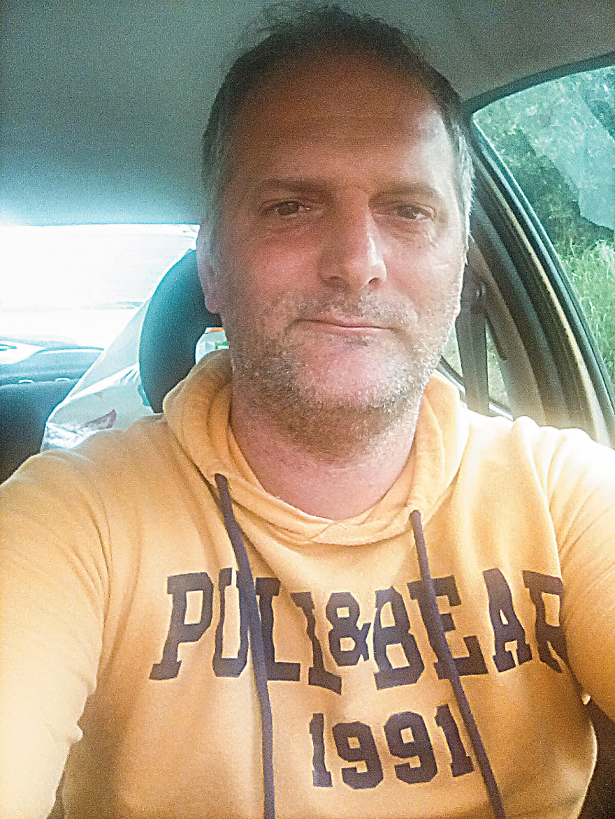 ΜέΡΑ 25 - Γιάνης Βαρουφάκης: Μπαντάνα και Δανάη έκαναν το κόμμα... κάμπριο