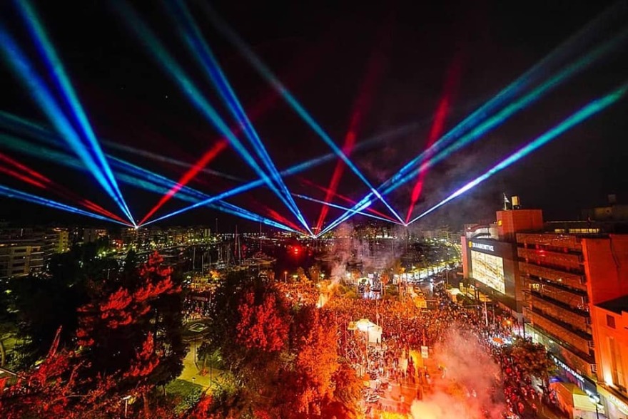 Η φιέστα του Ολυμπιακού για το 45ο πρωτάθλημα - Δείτε βίντεο και φωτογραφίες