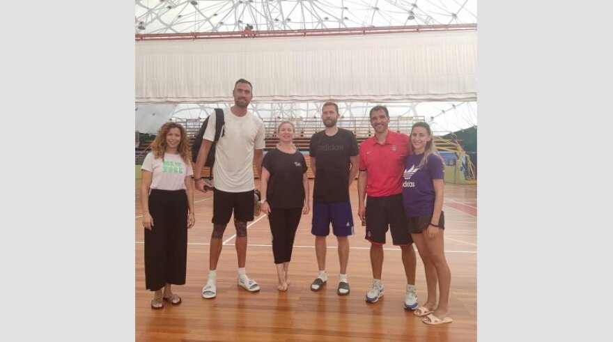 Μιλουτίνοφ και Στρέλνιεκς κάνουν διακοπές και προπόνηση στην Καλαμάτα