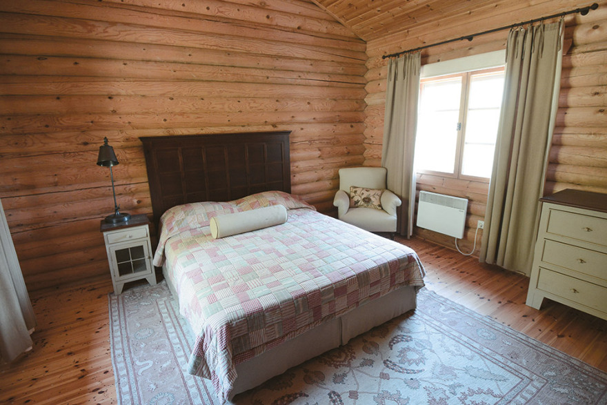 Ρημάζει το ράντσο του Βγενόπουλου στην Πάρνηθα  - Δείτε φωτογραφίες