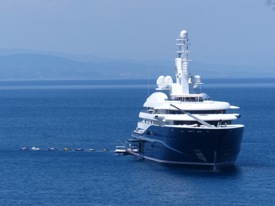 AL Mirqab: Θαύμα της ναυπηγικής η θαλαμηγός του σεΐχη του Κατάρ - Δείτε φωτογραφίες και βίντεο