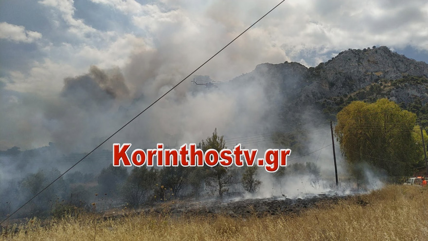 Μαίνεται ανεξέλεγκτη η φωτιά στην Κορινθία - Εκκενώθηκε και πέμπτος οικισμός
