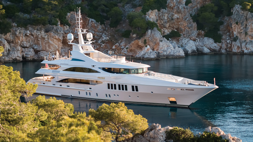 Πλωτή αρχοντιά στις ελληνικές θάλασσες 