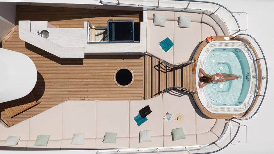 Πλωτή αρχοντιά στις ελληνικές θάλασσες 