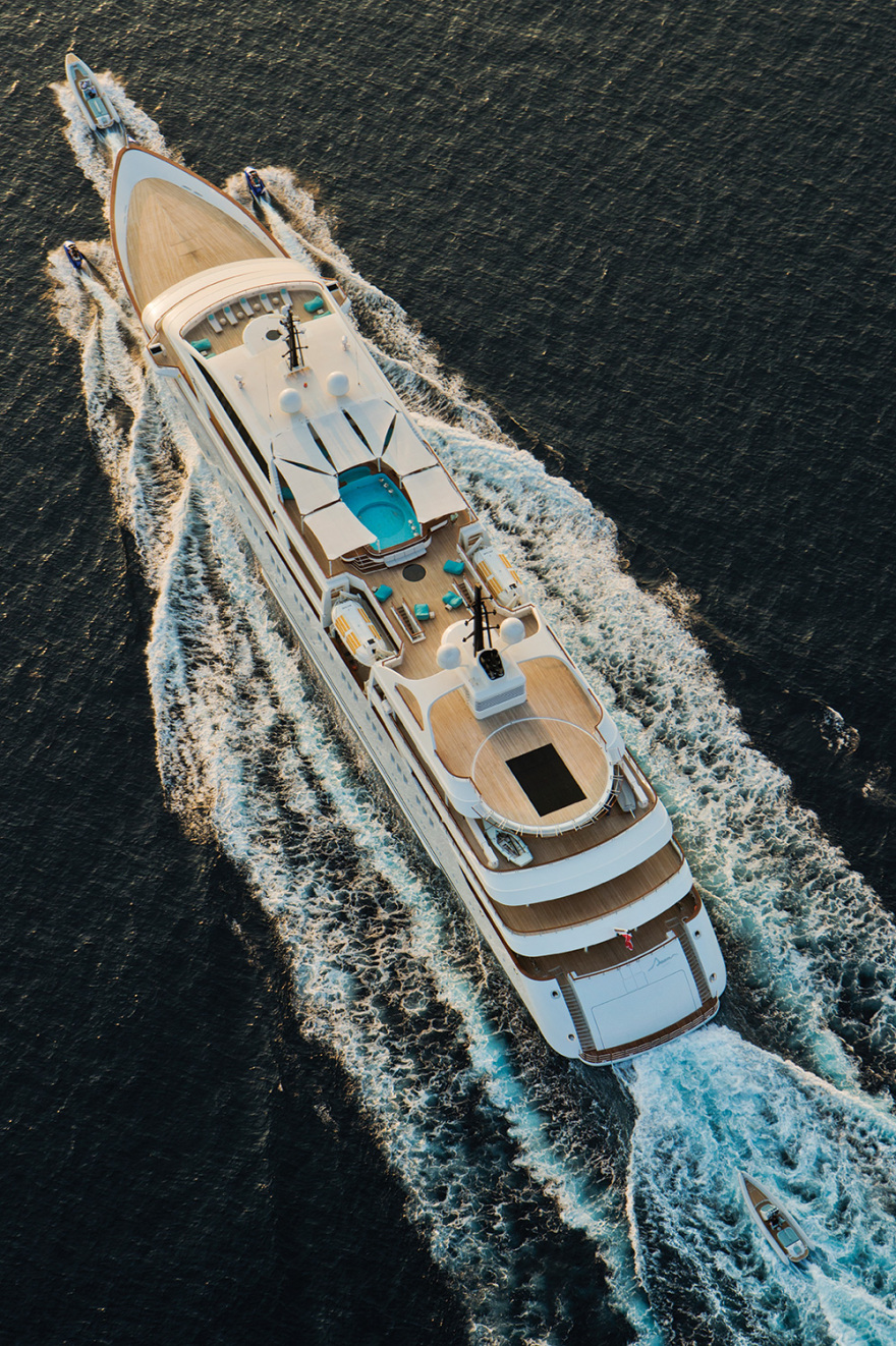 Πλωτή αρχοντιά στις ελληνικές θάλασσες 