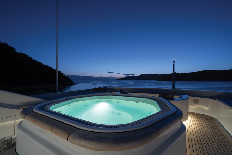 Πλωτή αρχοντιά στις ελληνικές θάλασσες 