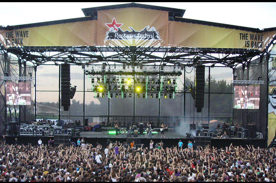 Νίκος Λώρης: Ο Mr. Rockwave «χτυπάει» Βόρεια με νέο χώρο και φεστιβάλ 