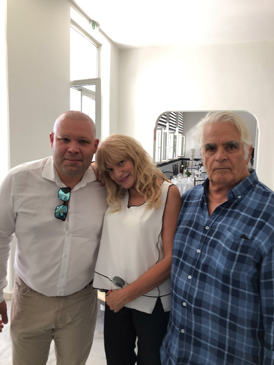 Αλίκη Βουγιουκλάκη: Ποιοι βρέθηκαν στο ετήσιο μνημόσυνο - Δείτε φωτογραφίες  