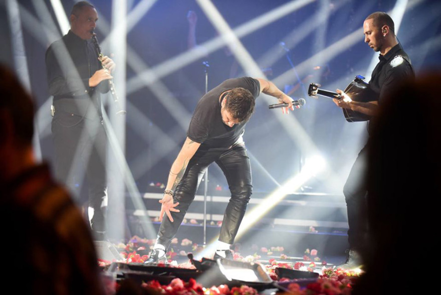 Γιώργος Μαζωνάκης: Το παιδί της νύχτας και οι ευαίσθητες χορδές του