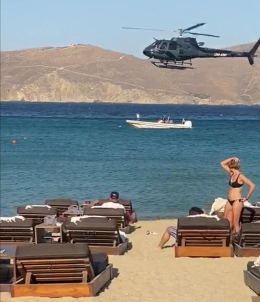 Μύκονος: Η απόβαση Γερμανού πολυεκατομμυριούχου στον Πάνορμο με το ελικόπτερο των 2 εκατ. ευρώ