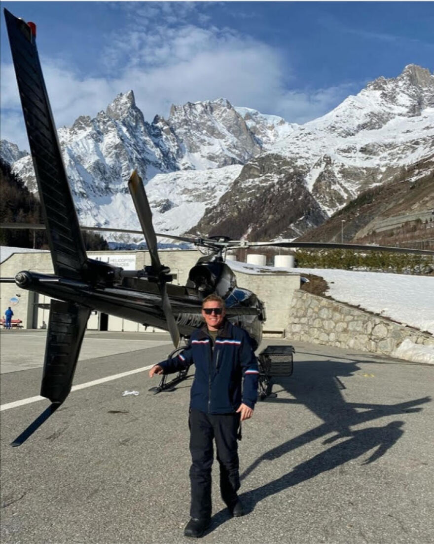 Μύκονος: Η απόβαση Γερμανού πολυεκατομμυριούχου στον Πάνορμο με το ελικόπτερο των 2 εκατ. ευρώ