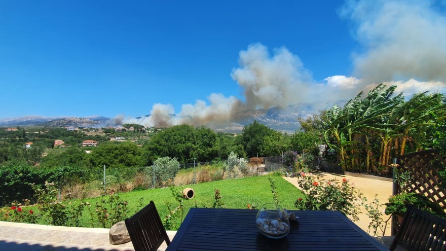 Φωτιά στην Κεφαλονιά: Σε ύφεση το μέτωπο στις Κεραμειές