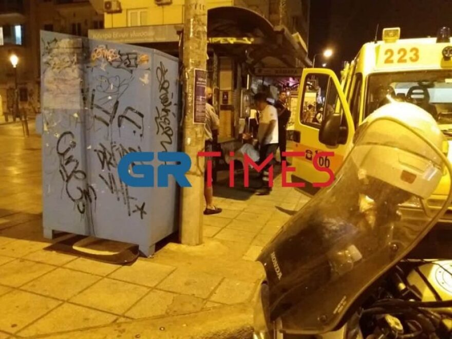 Θεσσαλονίκη: Άνδρας βρέθηκε νεκρός σε παγκάκι στη στάση του ΟΑΣΘ