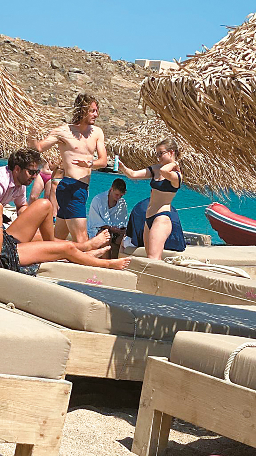 Το Grand Slam του Τσιτσιπά στη Μύκονο με την Ελληνοαμερικανίδα σύντροφό του