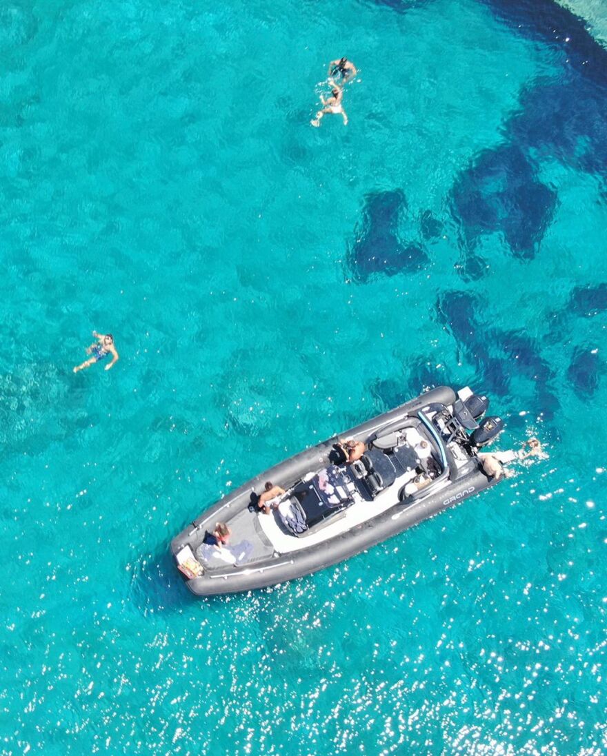 Σίσσυ Χρηστίδου: Το άλμπουμ των διακοπών της από την Πάρο