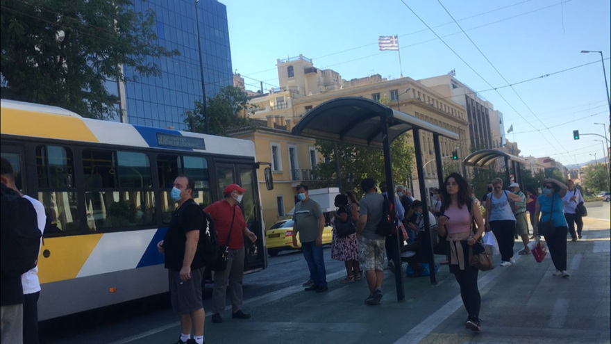 Κορωνοϊός: «Συναγερμός» για τα μέσα μαζικής μεταφοράς - Αυξάνονται τα δρομολόγια, σαρωτικοί έλεγχοι