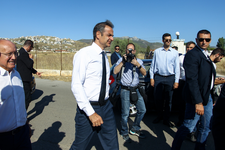 Στο Μάτι ο Κυριάκος Μητσοτάκης - Δωρεά 11 εκατ. ευρώ από την Κύπρο