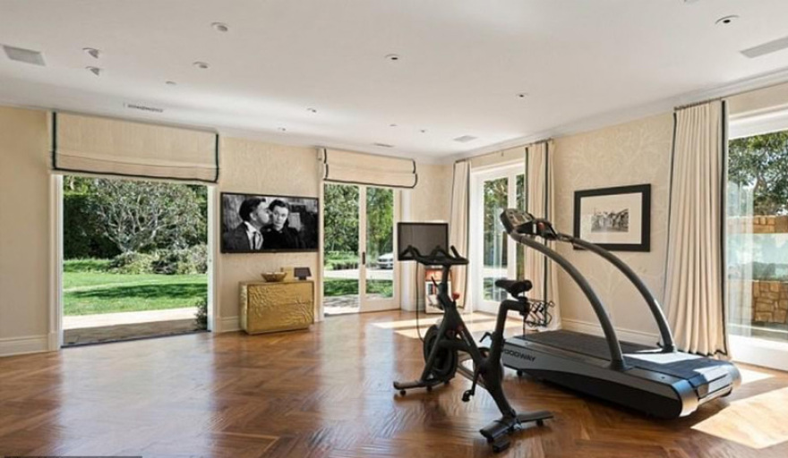 Καρντάσιανς: Διακοπές για μεγιστάνες σε έπαυλη στο Μαλιμπού αξίας 120 εκατ. δολαρίων 