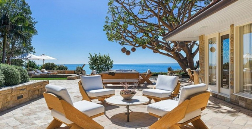 Καρντάσιανς: Διακοπές για μεγιστάνες σε έπαυλη στο Μαλιμπού αξίας 120 εκατ. δολαρίων 