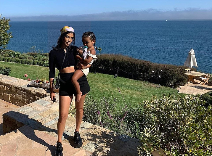 Καρντάσιανς: Διακοπές για μεγιστάνες σε έπαυλη στο Μαλιμπού αξίας 120 εκατ. δολαρίων 